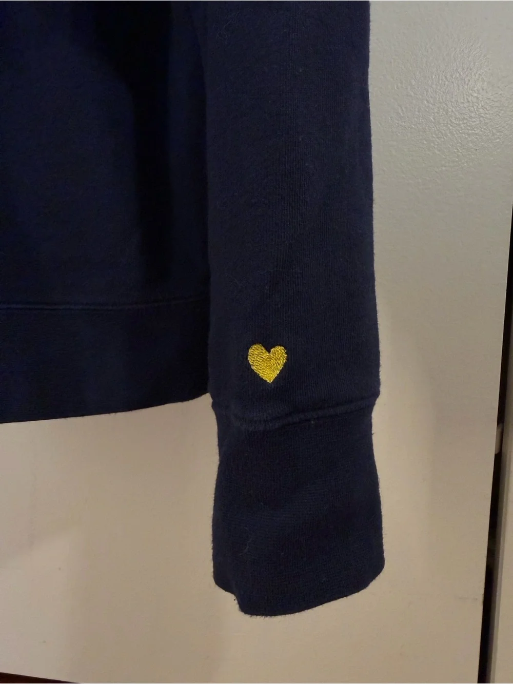 KERRI ROSENTHAL - Navy Graphic Crewneck - Navy/Pink